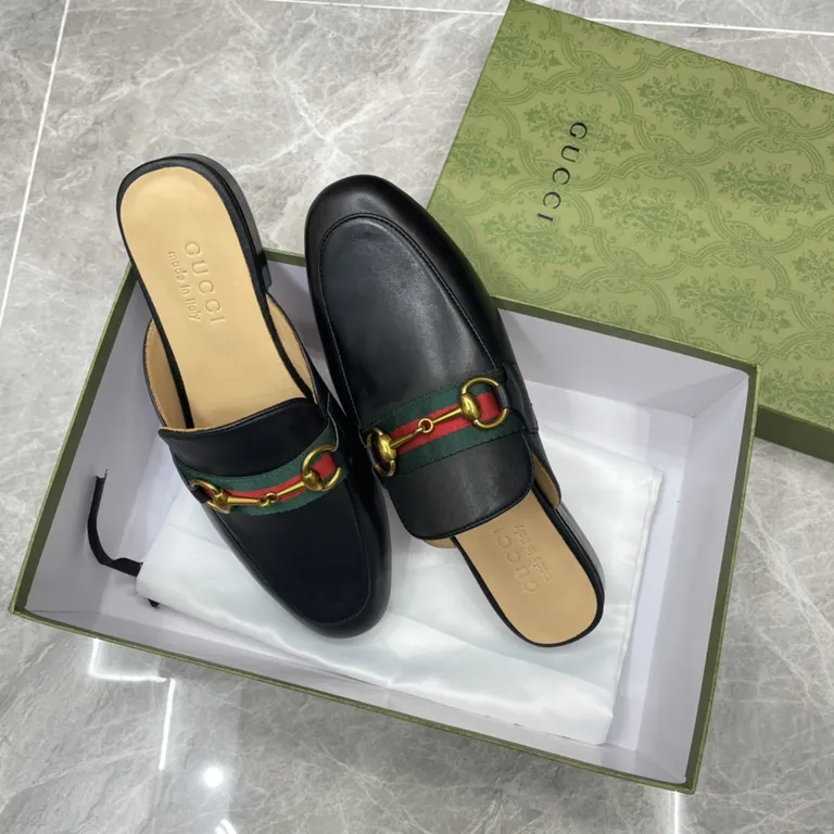 Gucci Shoe 